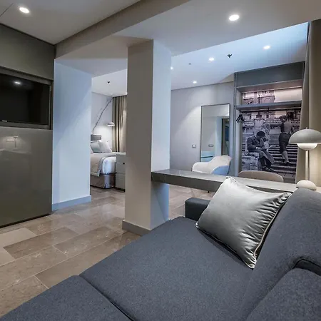 The Regency, Rome, A Tribute Portfolio Rom