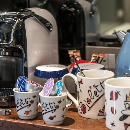 The Regency, Rome, A Tribute Portfolio 4*