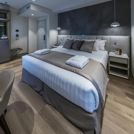 The Regency, Rome, A Tribute Portfolio