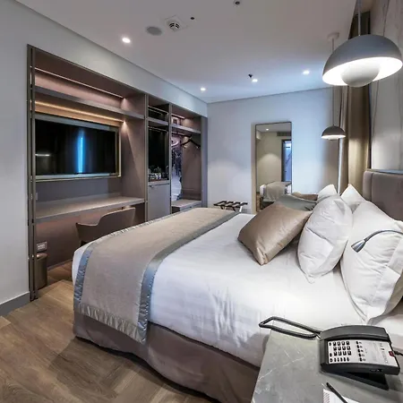 The Regency, Rome, A Tribute Portfolio 4*