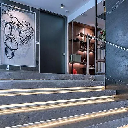 The Regency, Rome, A Tribute Portfolio 4*