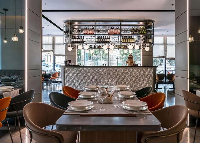 The Regency, Rome, A Tribute Portfolio ローマ